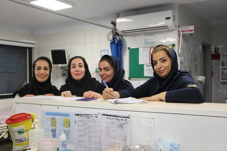 پیام کادر درمان و کارکنان بیمارستان آرش دانشگاه علوم پزشکی تهران: ما همچنان برای خدمت رسانی آماده ایم 